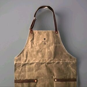NEW Starbucks Reserve Roastery SEATTLE Hardmill Waxed Leather Apron Copper Rivet